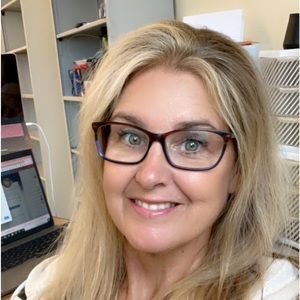 Meet your Posher, Shelly